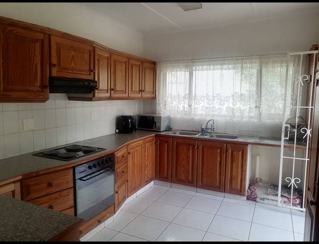 2 BEDROOM APARTMENT TO LET IN PANORAMA